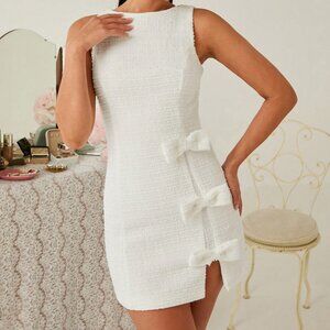 White Elegant Women's Crew Neck Sleeveless Mini Dress with Bow